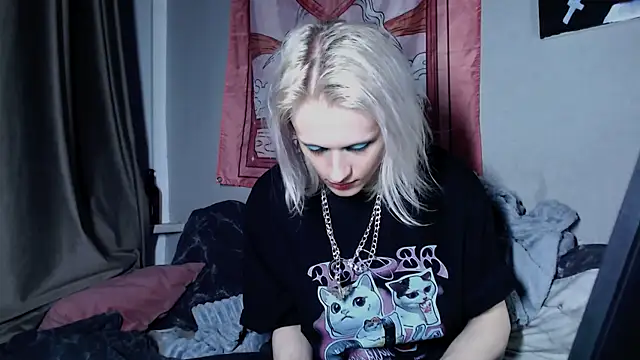 Alien Bella online show from July 20, 2026, 12:25 am