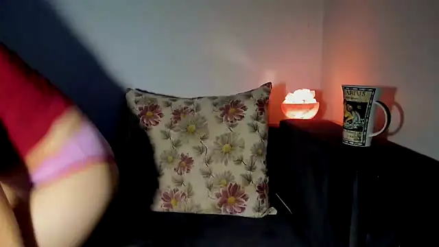 Snapshot of AliceisHome chatting on September 23, 2025, 4:15 am AliceisHome online show from September 23, 2025, 4:15 am