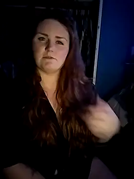 LunaaLovely online show from February 23, 2026, 4:32 am