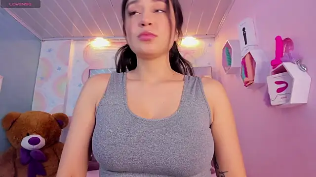 dayra angels online show from January 14, 2025, 4:04 am