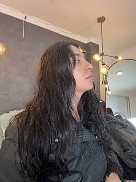 dayra angels online show from April 16, 2026, 9:15 pm