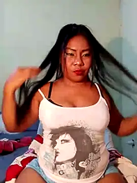 rosmery-navarro online show from March 31, 2026, 5:19 am