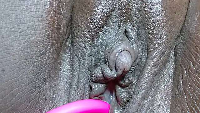 morenahott1 online show from April 1, 2026, 1:41 pm