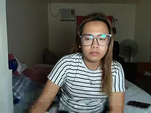 Your PrettyGirlxxx online show from February 8, 2026, 12:19 pm