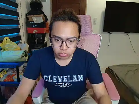 Your PrettyGirlxxx online show from March 1, 2026, 3:41 am