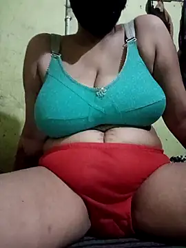 silkyrani123 online show from October 25, 2025, 6:13 pm