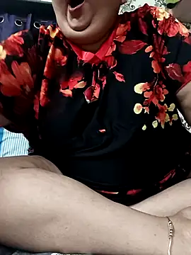 Hotchubby009 online show from January 4, 2025, 4:43 pm