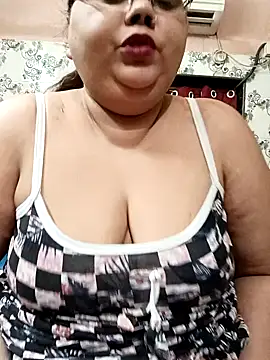 Hotchubby009 online show from March 10, 2025, 4:35 pm