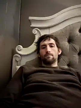 lewis7869 online show from February 8, 2025, 11:22 am