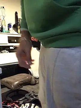 TheTree13 online show from April 15, 2026, 9:49 am