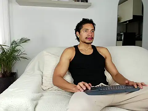 Robyn Miller online show from October 22, 2025, 5:45 pm