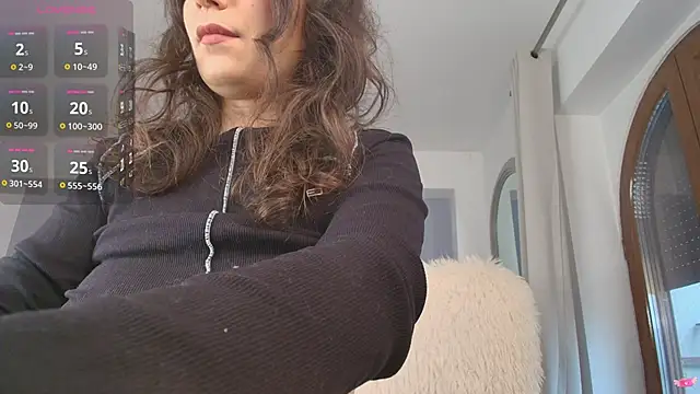 Anna Lewis online show from December 22, 2025, 7:16 am