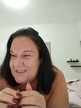 Yaya Mineira online show from May 24, 2026, 8:03 pm