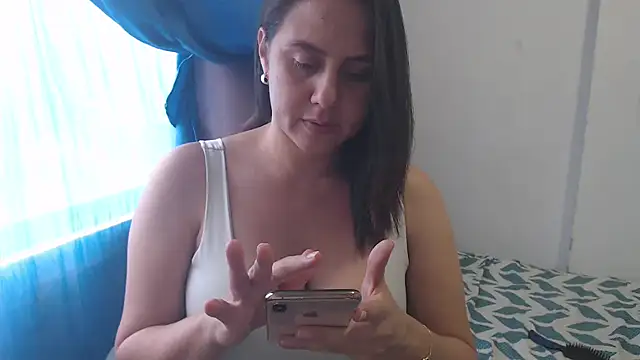 annie 21  online show from September 22, 2025, 5:15 pm