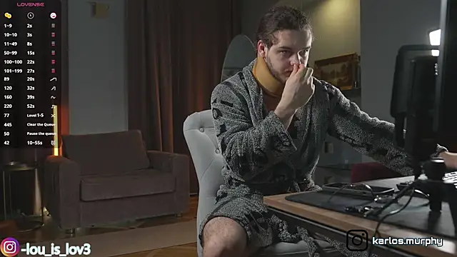 Snapshot of Louis_Karlos chatting on November 12, 2025, 4:02 am Louis Karlos online show from November 12, 2025, 4:02 am