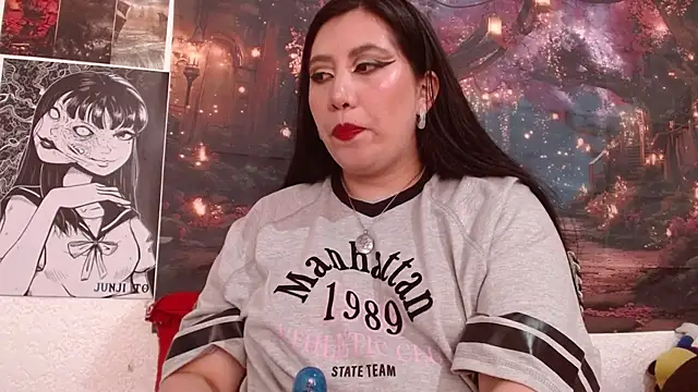 AntoneellaF online show from July 8, 2026, 7:18 pm