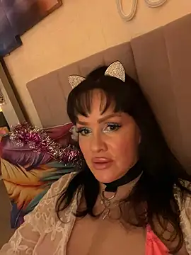 Lolaley2 online show from February 6, 2026, 4:10 pm