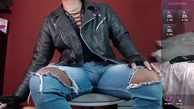 Snapshot of TomLover_12 chatting on March 18, 2025, 12:58 pm TomLover 12 online show from March 18, 2025, 12:58 pm