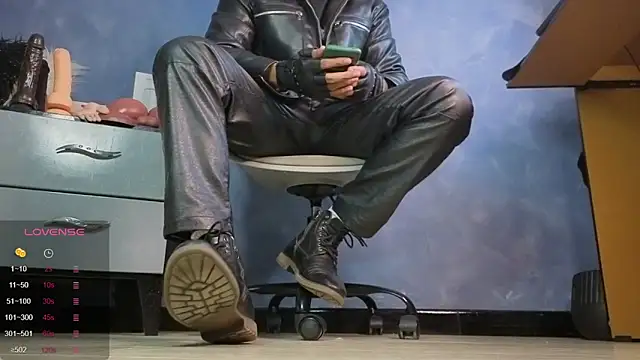 TomLover 12 online show from February 5, 2026, 1:21 am