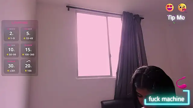CuteEbony1 online show from September 18, 2025, 5:37 pm