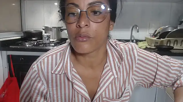 kateleyagrey online show from October 24, 2025, 7:21 pm