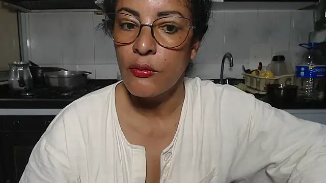 kateleyagrey online show from December 17, 2025, 7:53 pm