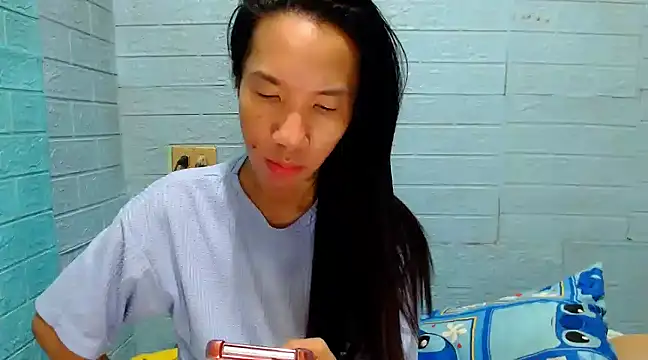 Snapshot of AsianNaughtiesMistress chatting on January 15, 2025, 12:41 am AsianNaughtiesMistress online show from January 15, 2025, 12:41 am