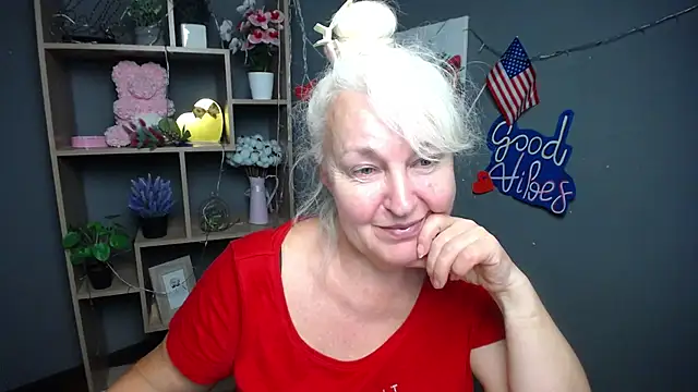 BlondyLeeBest online show from July 10, 2026, 6:43 pm