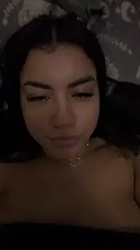 ImjustMia online show from May 5, 2026, 1:52 pm