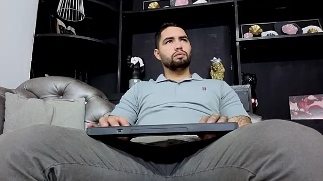 matteosantos online show from December 1, 2025, 12:10 pm