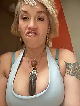 Snapshot of sexymarilyncolombia chatting on April 11, 2026, 1:04 pm sexymarilyncolombia online show from April 11, 2026, 1:04 pm