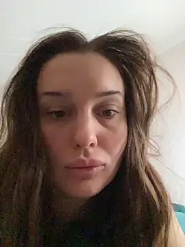 mimi lissa online show from November 12, 2025, 9:21 am