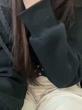 SHARONRodrig online show from November 11, 2025, 9:15 pm