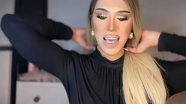 Ts glamxxxx online show from January 16, 2026, 11:42 pm