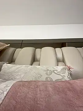 ALISSON FOXXX1 online show from February 9, 2026, 10:58 pm