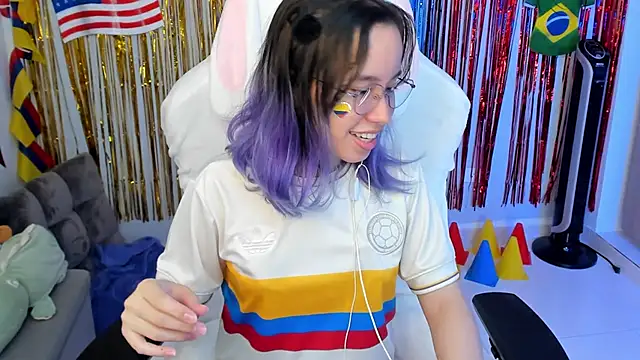 Anto herrera online show from June 18, 2026, 2:34 am