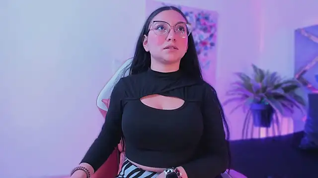 lucy neil online show from January 15, 2026, 2:38 am