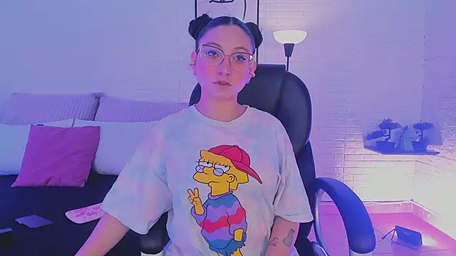 lucy neil online show from January 16, 2026, 2:37 am