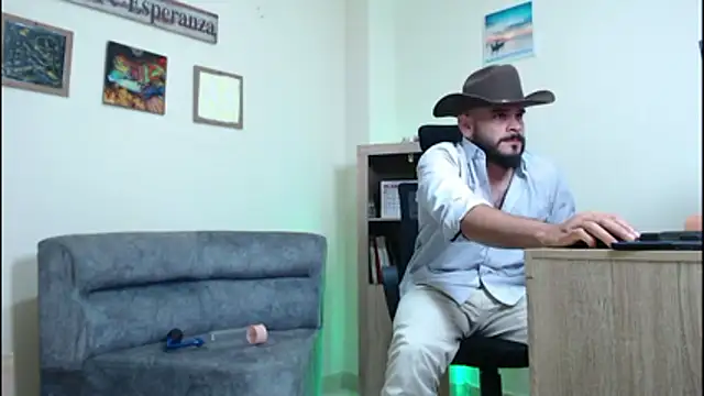 cowboyht online show from April 18, 2026, 6:39 am