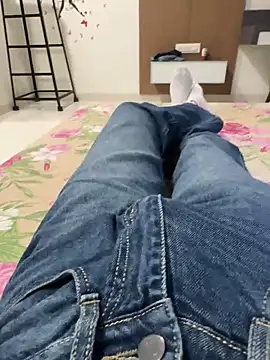 samy6261 online show from March 24, 2026, 11:37 am