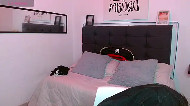 vaness weet online show from October 30, 2025, 8:09 pm