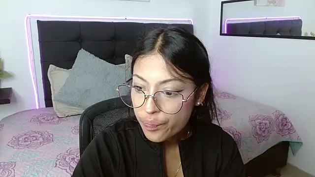 vaness weet online show from May 16, 2026, 7:34 pm