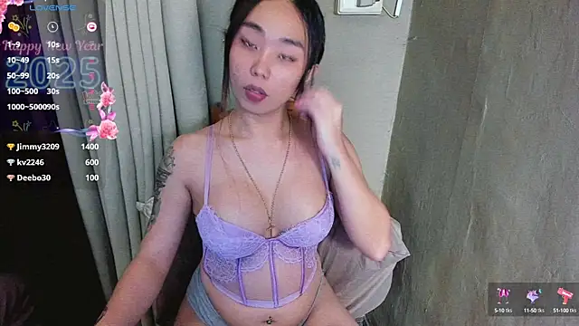 Snapshot of MissAyaCollins chatting on January 2, 2025, 8:39 am MissAyaCollins online show from January 2, 2025, 8:39 am