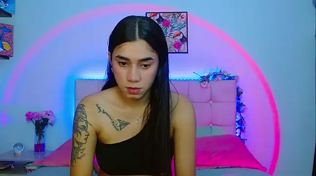 Layla Rachel online show from March 12, 2025, 2:41 am
