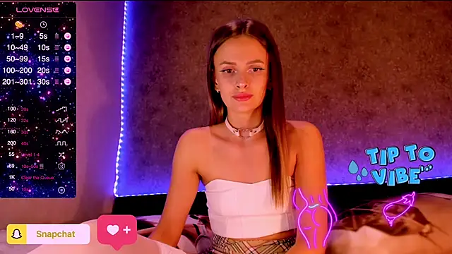 Snapshot of madina_taher chatting on January 5, 2025, 10:19 pm madina taher online show from January 5, 2025, 10:19 pm