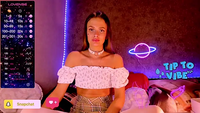 Snapshot of madina_taher chatting on January 26, 2025, 8:45 pm madina taher online show from January 26, 2025, 8:45 pm