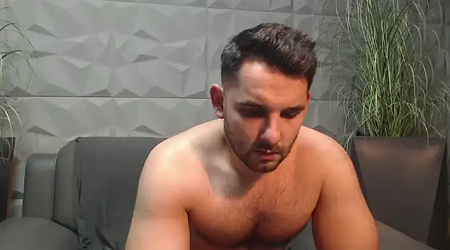 Antoniodiamond online show from January 7, 2025, 8:31 pm