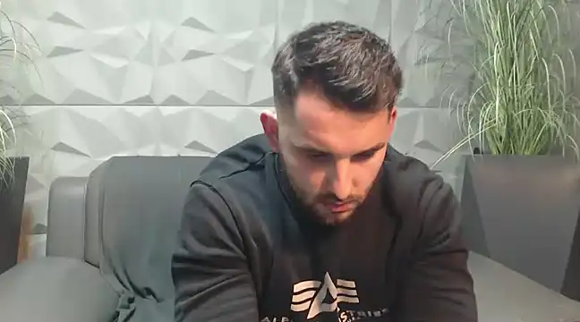 Antoniodiamond online show from January 14, 2025, 8:04 pm