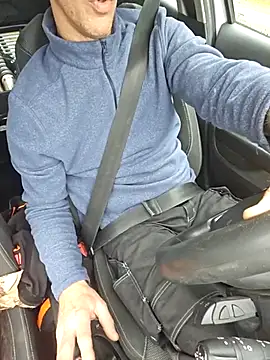 Snapshot of Xcoquinx chatting on October 20, 2025, 12:05 pm Xcoquinx online show from October 20, 2025, 12:05 pm