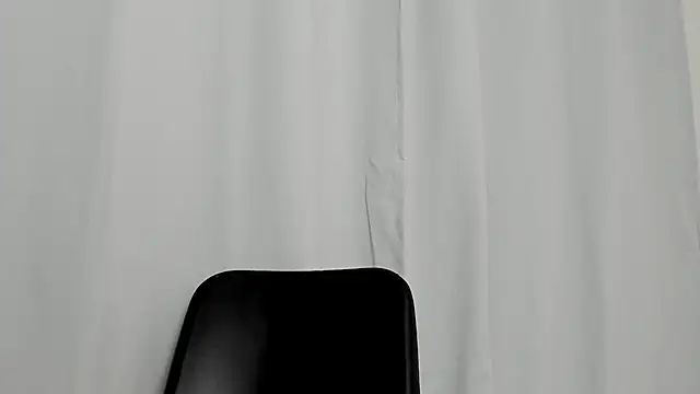 Snapshot of katrhin_66 chatting on February 20, 2025, 3:45 am katrhin 66 online show from February 20, 2025, 3:45 am